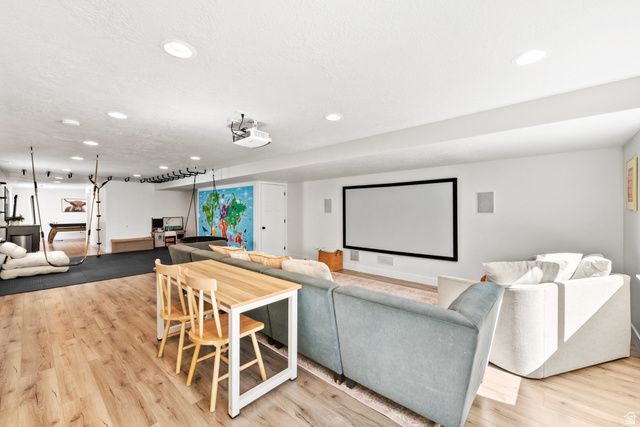 528 W AUTUMN HILLS BLVD, Lehi, UT 84048