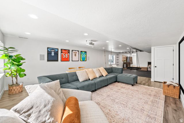 528 W AUTUMN HILLS BLVD, Lehi, UT 84048
