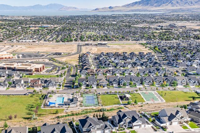 528 W AUTUMN HILLS BLVD, Lehi, UT 84048