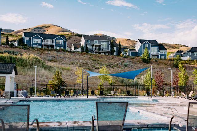 528 W AUTUMN HILLS BLVD, Lehi, UT 84048