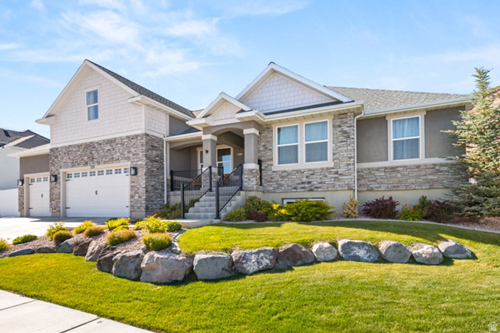 528 W AUTUMN HILLS BLVD, Lehi, UT 84048