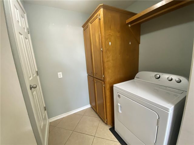 5237 Williams Dr 2, Corpus Christi, TX 78411