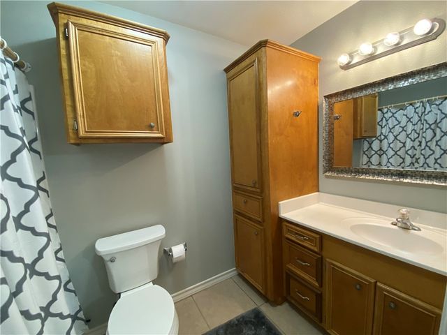 5237 Williams Dr 2, Corpus Christi, TX 78411