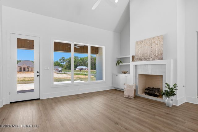 449 Aurora Circle, Canton, MS 39046