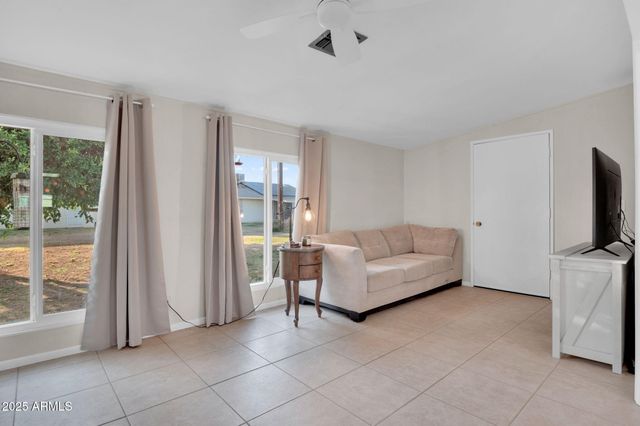 10414 N 105th Avenue, Sun City, AZ 85351