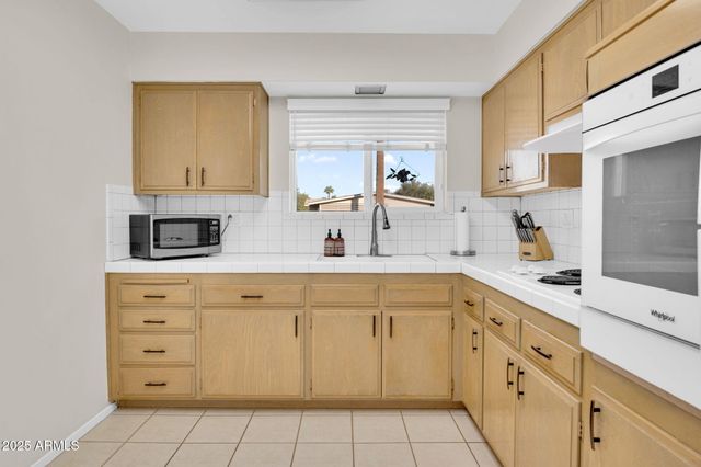 10414 N 105th Avenue, Sun City, AZ 85351