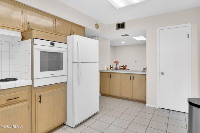 10414 N 105th Avenue, Sun City, AZ 85351