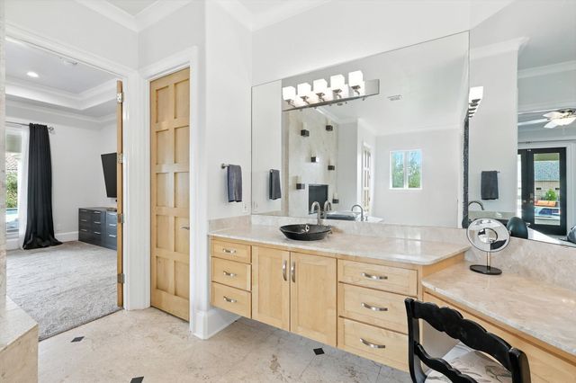 811 Noble Champions Way, Bartonville, TX 76226