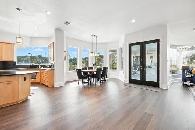 811 Noble Champions Way, Bartonville, TX 76226