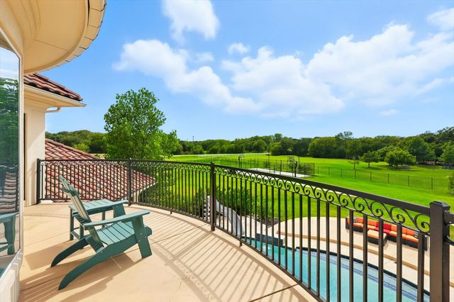 811 Noble Champions Way, Bartonville, TX 76226