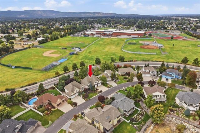 804 S Shelley Lake Ln, Veradale, WA 99037