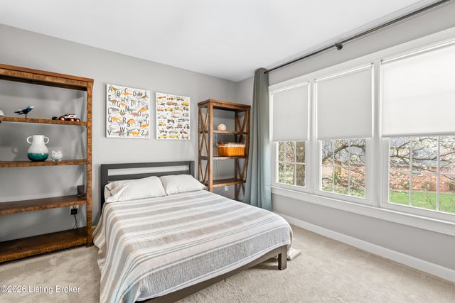 3205 Springstead Cir, Louisville, KY 40241