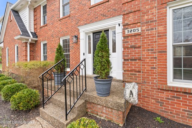 3205 Springstead Cir, Louisville, KY 40241