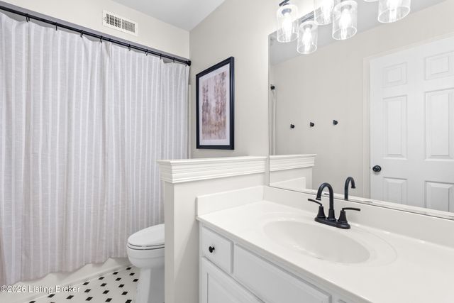 3205 Springstead Cir, Louisville, KY 40241