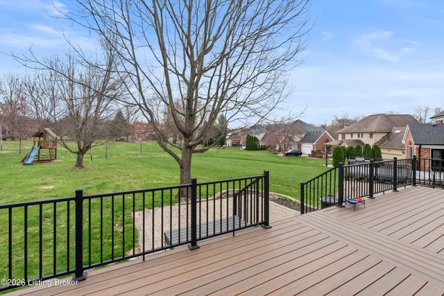 3205 Springstead Cir, Louisville, KY 40241