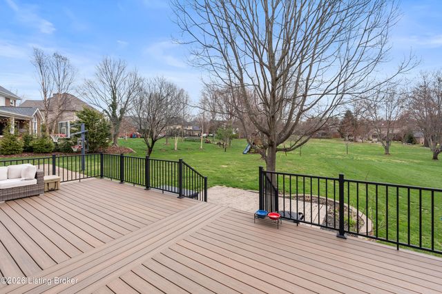 3205 Springstead Cir, Louisville, KY 40241