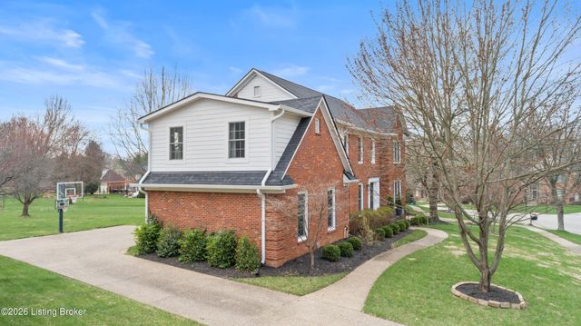 3205 Springstead Cir, Louisville, KY 40241