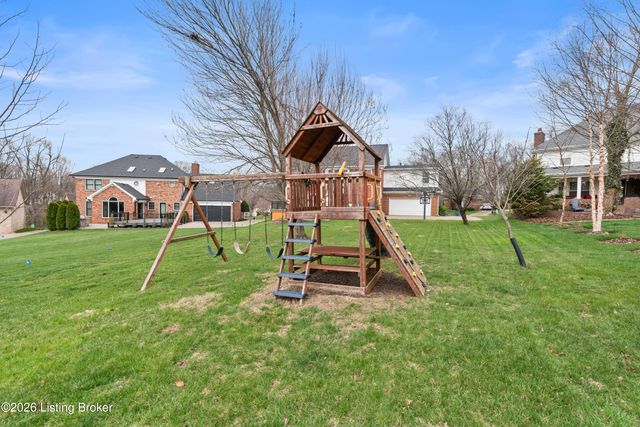 3205 Springstead Cir, Louisville, KY 40241