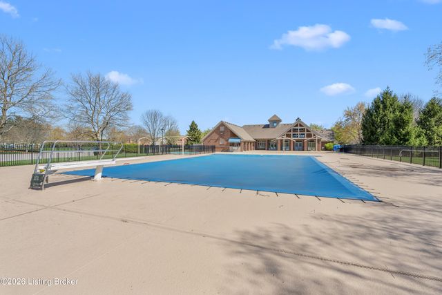 3205 Springstead Cir, Louisville, KY 40241