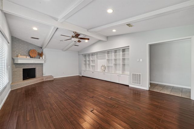 11811 Beverly Drive, Houston, TX 77065