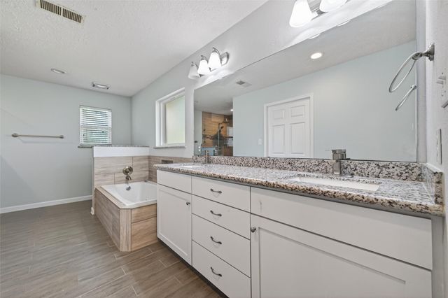 11811 Beverly Drive, Houston, TX 77065