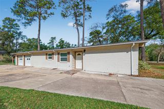 11811 Beverly Drive, Houston, TX 77065