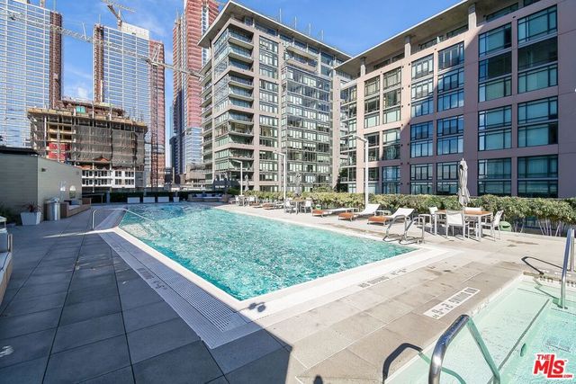 1155 S Grand Avenue 713, Los Angeles, CA 90015