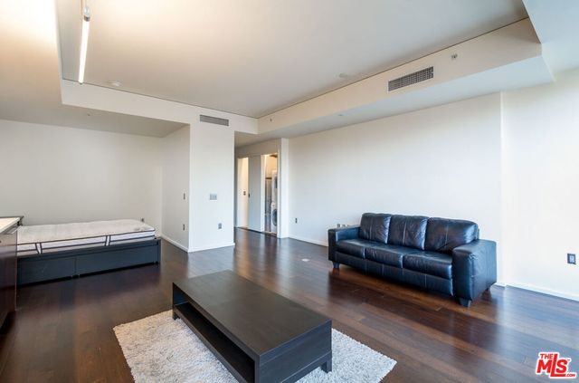 1155 S Grand Avenue 713, Los Angeles, CA 90015