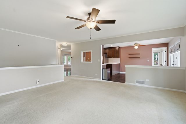 368 Hiawatha Drive, Lake In The Hills, IL 60156