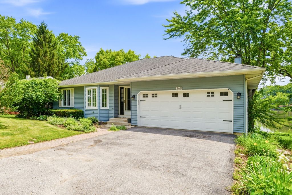368 Hiawatha Drive, Lake In The Hills, IL 60156