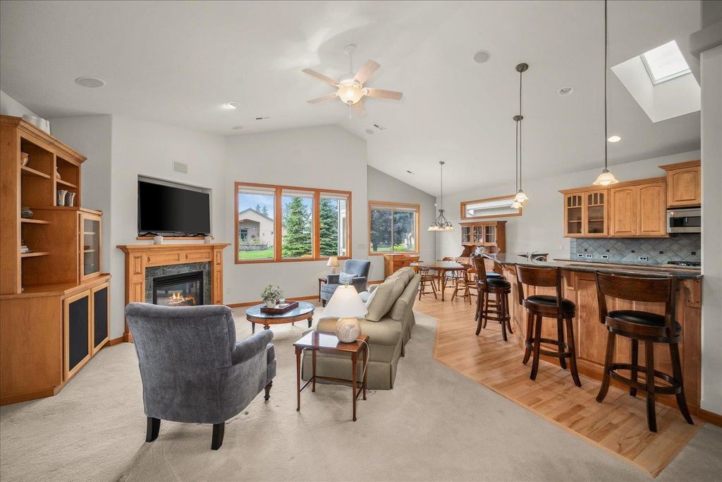 2212 E 51st Ln, Spokane, WA 99223 photo 3