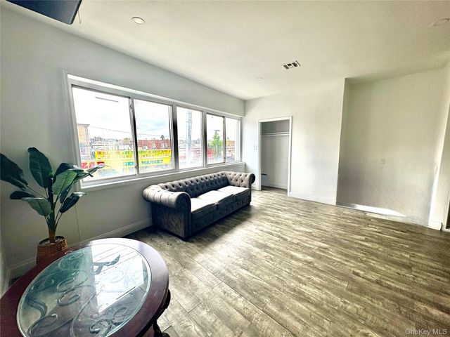 124-13 Liberty Avenue 2, Richmond Hill S., NY 11419