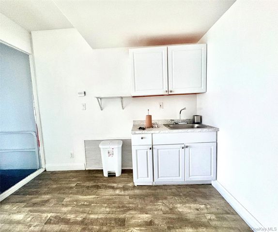 124-13 Liberty Avenue 2, Richmond Hill S., NY 11419