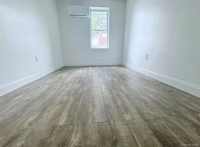 124-13 Liberty Avenue 2, Richmond Hill S., NY 11419