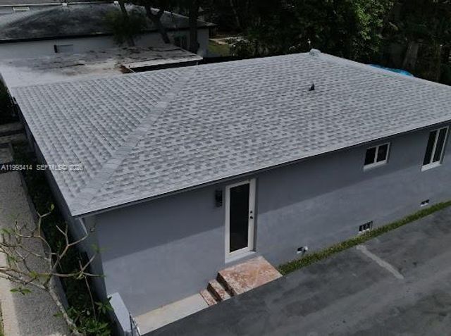 266 NE 162nd St, Miami, FL 33162