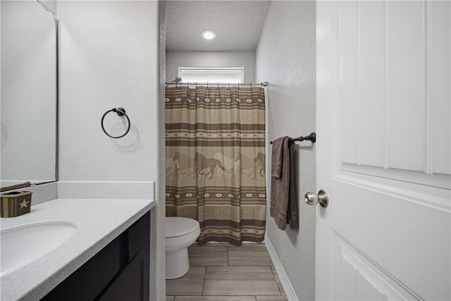 1102 Pasadena St, Portland, TX 78374