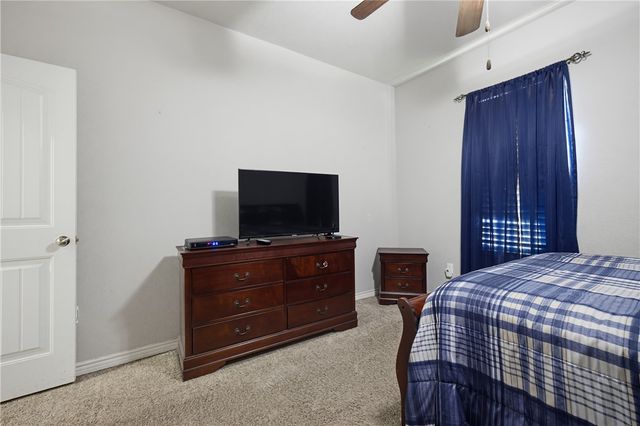 1102 Pasadena St, Portland, TX 78374