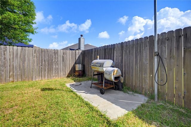 1102 Pasadena St, Portland, TX 78374