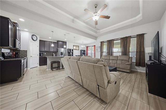 1102 Pasadena St, Portland, TX 78374