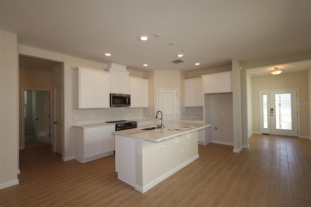 6711 YELLOW WARBLER BEND, St Cloud, FL 34773