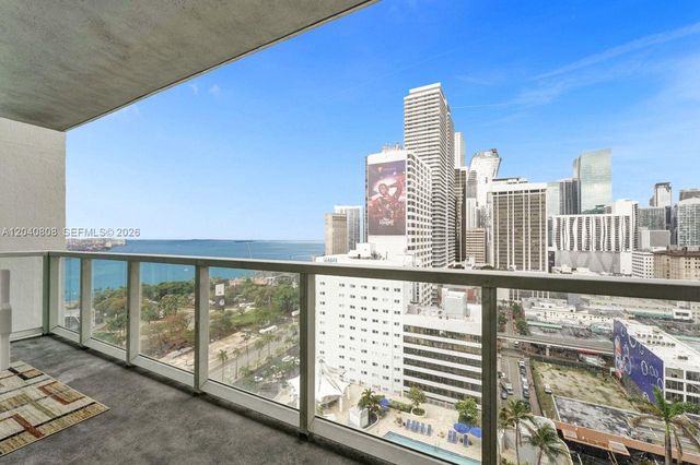 244 Biscayne Blvd 2005, Miami, FL 33132