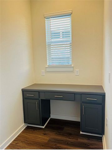 12001 Vista Parke DR SW 204, Austin, TX 78726