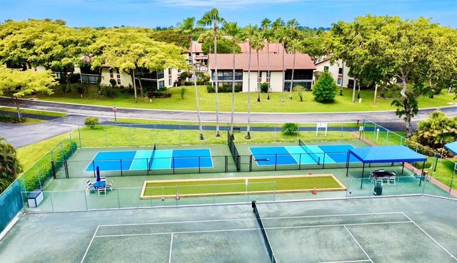 10975 Dolphin Palm Court B, Boynton Beach, FL 33437