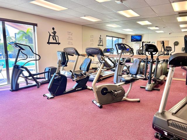 10975 Dolphin Palm Court B, Boynton Beach, FL 33437