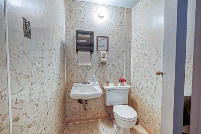 936 Broadway, Pitcairn, PA 15140