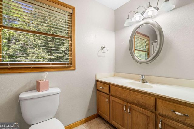 977 Tarheel Drive W, Murphy, NC 28906