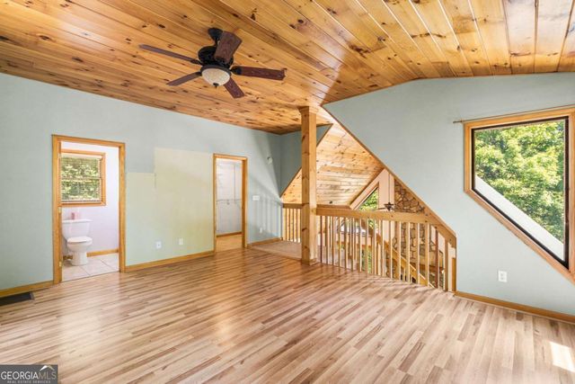 977 Tarheel Drive W, Murphy, NC 28906