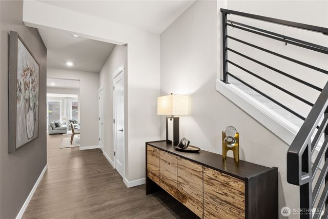 23735 SE 49th Street, Issaquah, WA 98027
