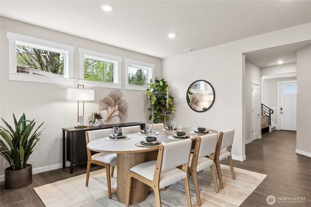 23735 SE 49th Street, Issaquah, WA 98027