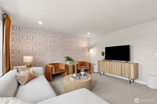 23735 SE 49th Street, Issaquah, WA 98027